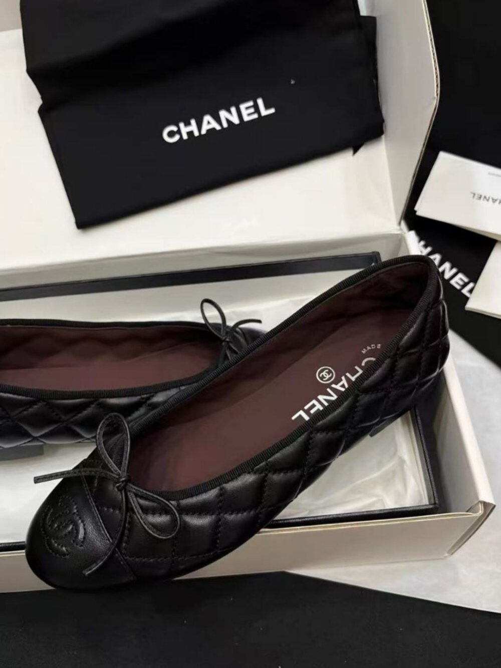 CHANEL Black Quilted Leather Bow CC Logo Ballet Flats - Picture 8 of 9